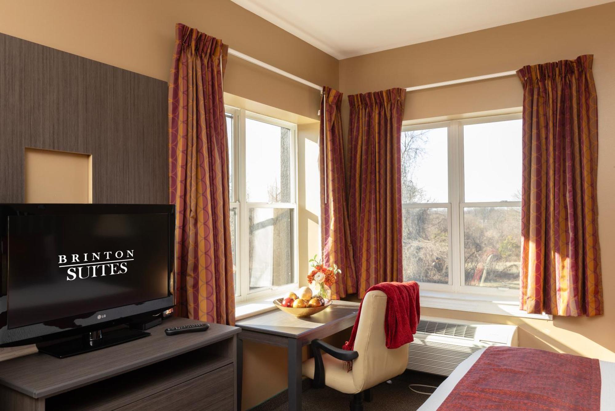 Brinton Suites Вест-Честер Екстер'єр фото