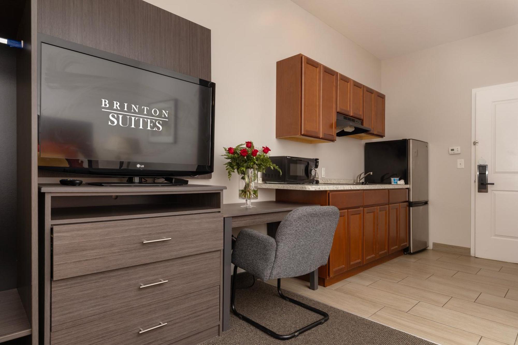 Brinton Suites Вест-Честер Екстер'єр фото